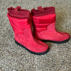 Land’s End like new women’s red suede insulated winter boots size 7